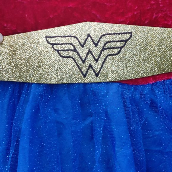 Wonder Woman Dress /Halloween Costume Girls Large or Women's Small - Picture 8 of 12